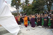 仏塔の開眼